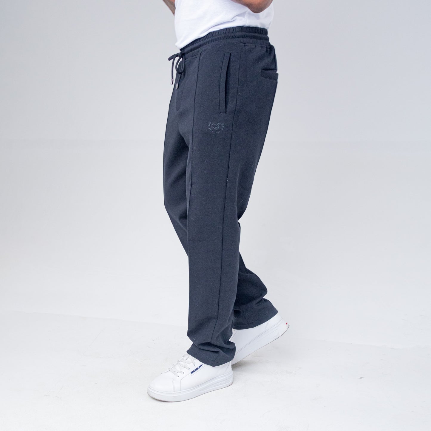 Bogart Crest Pintuck Sweatpant