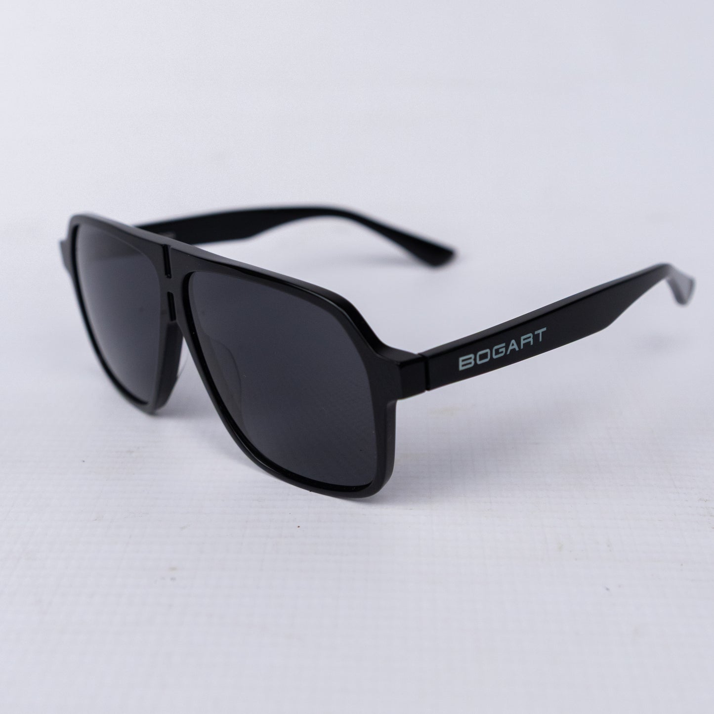 Bogart Blackout Dominator Shades