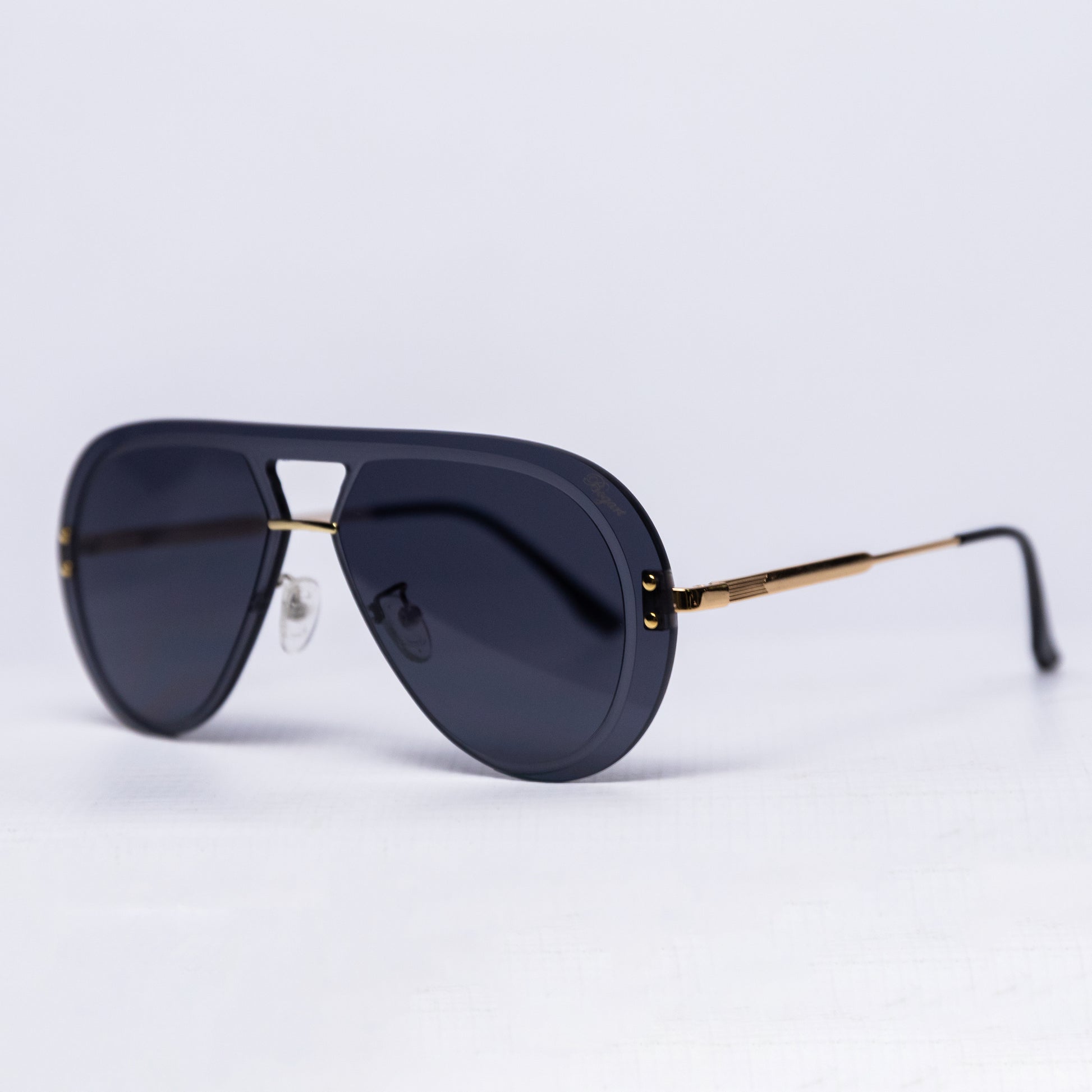 Bogart Noir Gold Shields