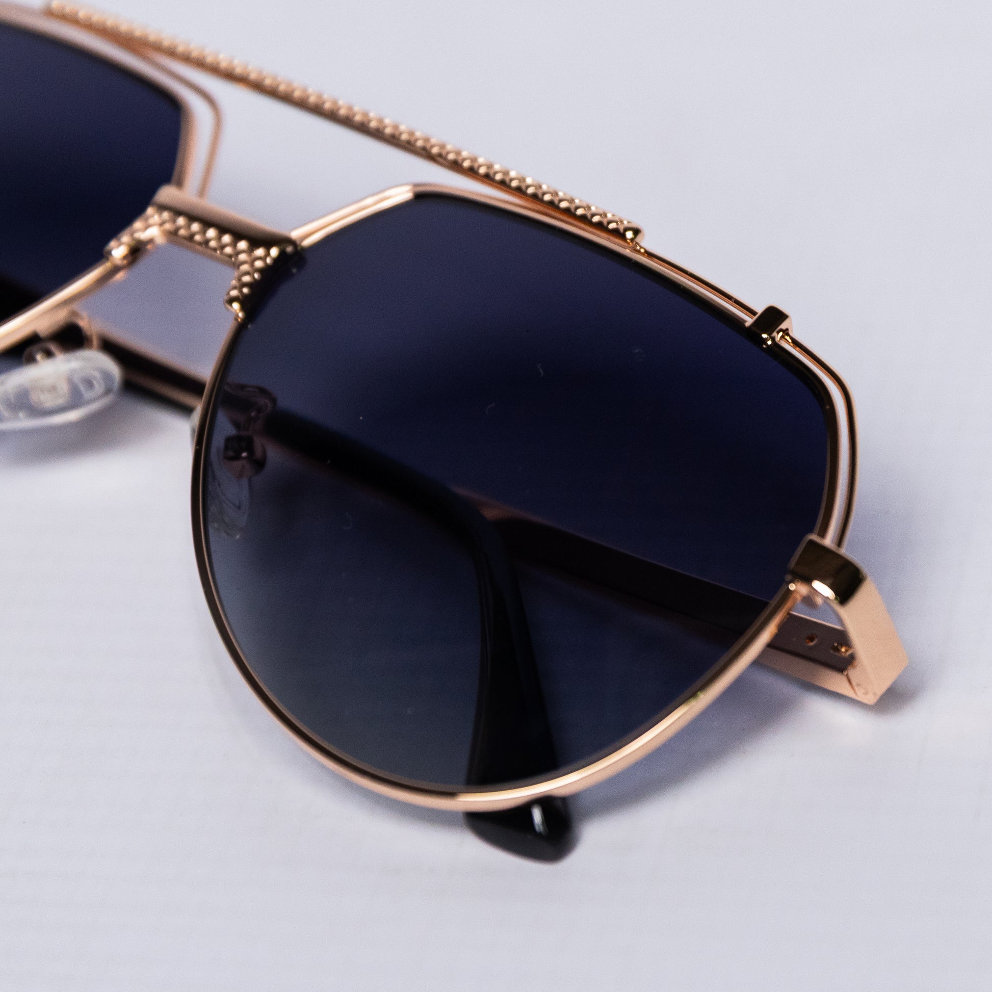 Bogart Gold Stud Navigators