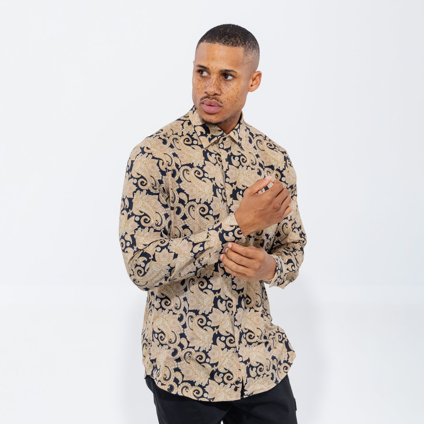 Bogart Gilded Paisley Shirt